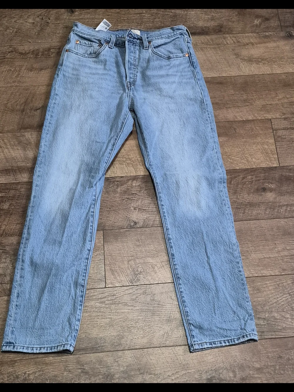 Women's Levis skinny jeans